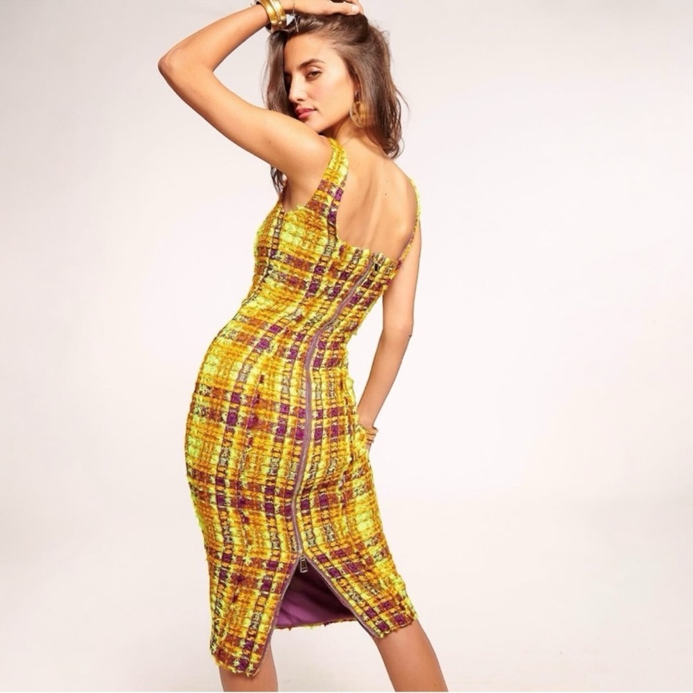 RAMY BBROK RUNWAY TWEED'esque NWT, 6, MSRP $900
Ramy Brook
Size: 6
$649 $895 - Picture 3 of 11